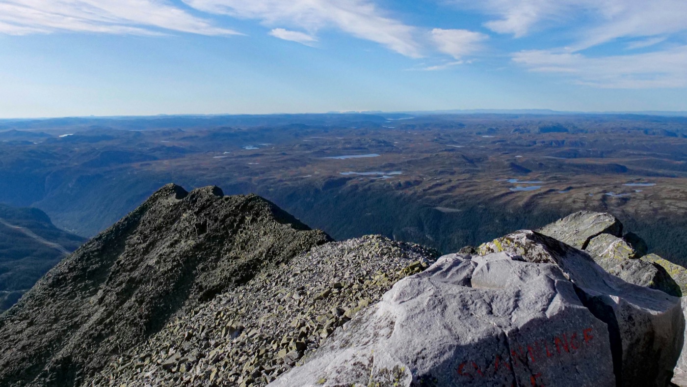 Mountain ridge trail on Gaustatoppen in Telemark