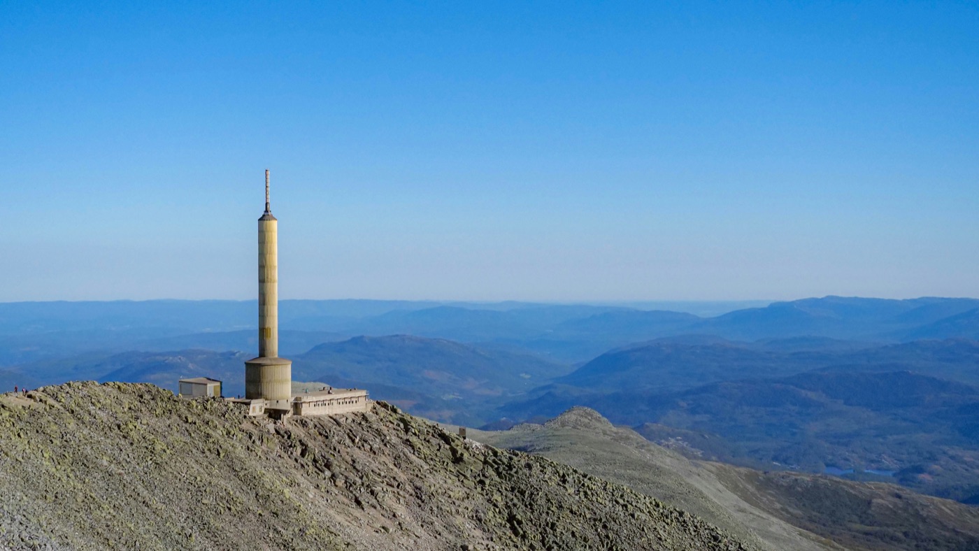 Gaustatoppen summit at 1,883m — Norway's most spectacular viewpoint in Telemark